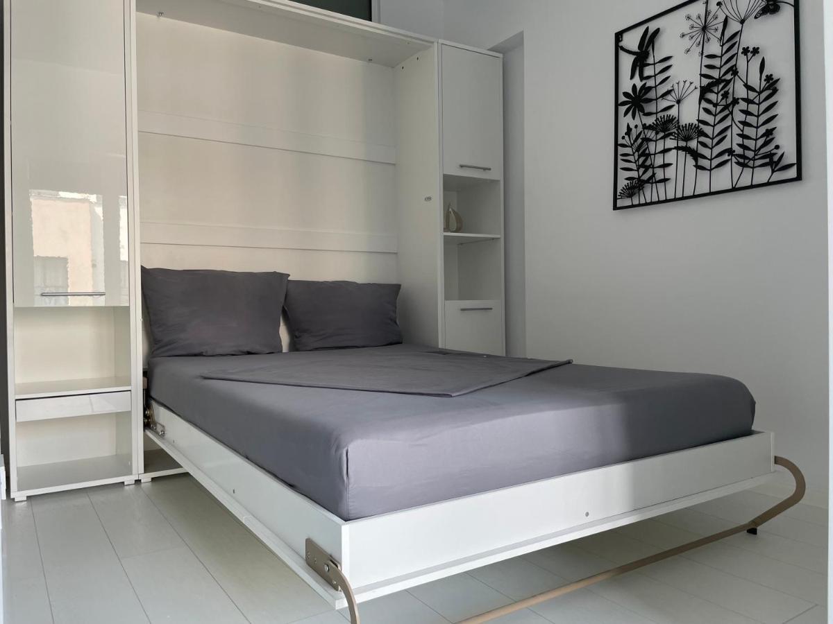 Luxury Westpark 2-Room Apartment Lakeview W5 Бухарест Экстерьер фото