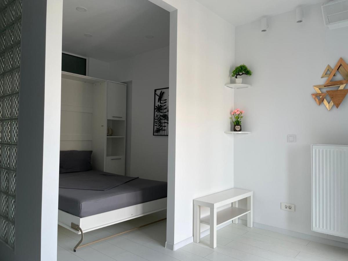 Luxury Westpark 2-Room Apartment Lakeview W5 Бухарест Экстерьер фото